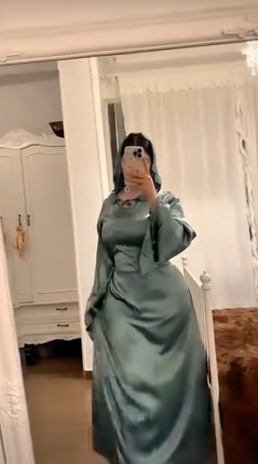 Hhhggg Fhhhddd_jOVBz